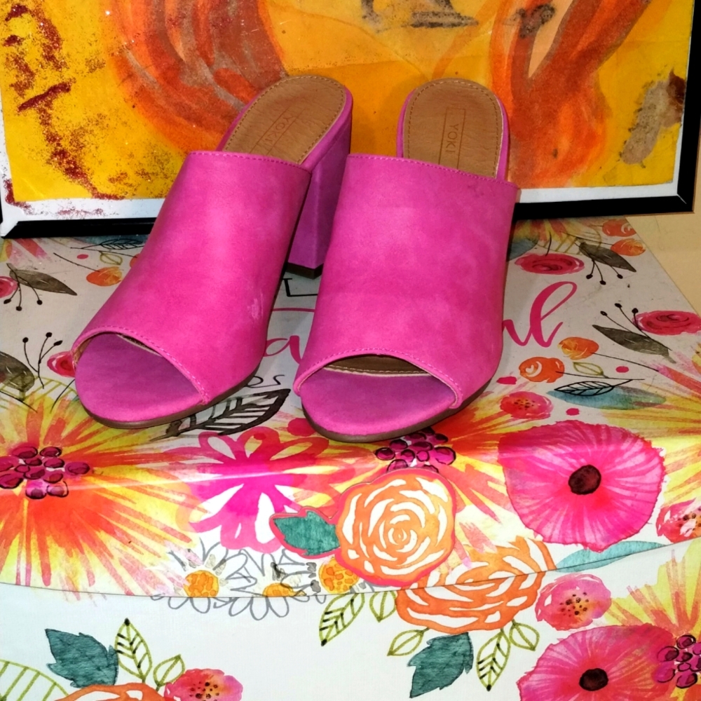 2 Pair Yoki peek toe heels